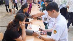 Học viện Quân y khám bệnh, cấp thuốc miễn phí cho các đối tượng chính sách tại Cao Bằng